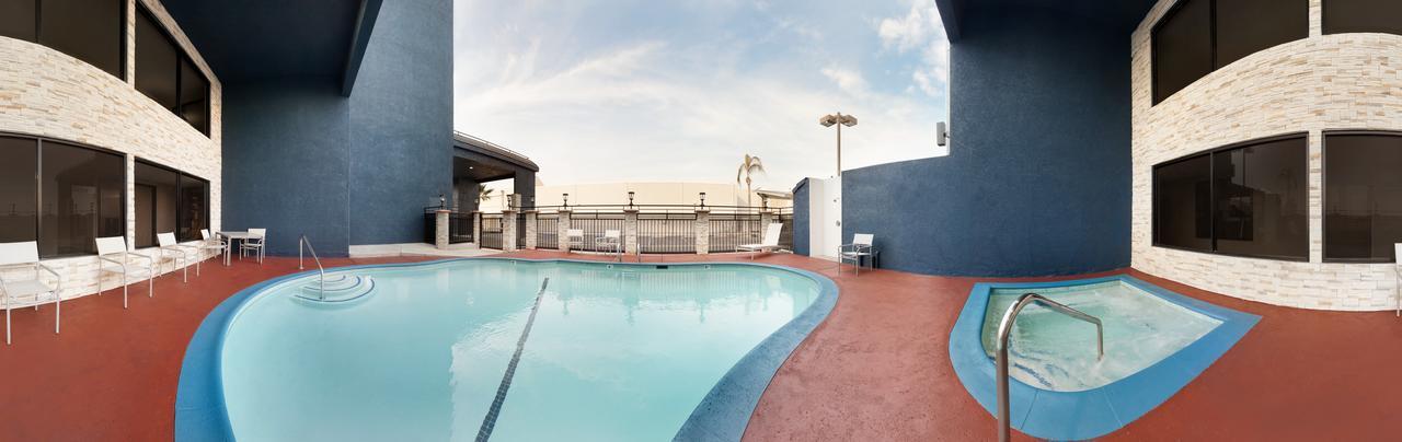 Country Inn & Suites By Radisson, Bakersfield, Ca Exteriér fotografie